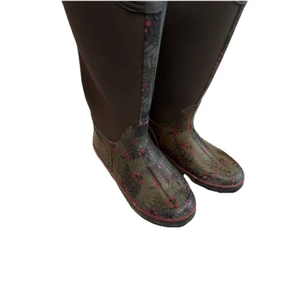 Bogs‎ Women's Size 7 Neotech Berry 78036-062 Waterproof         1736